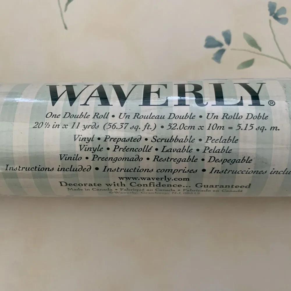 Waverly Vintage Floral Early 2000s Botanical Wallpaper 20.5 x 11 yds.